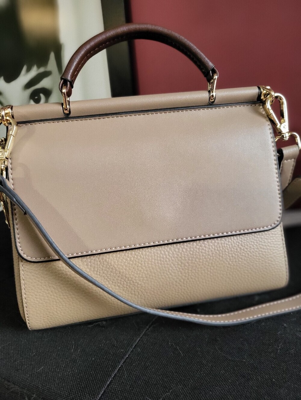 NWOT FOXER Womens Leather Crossbody, Handbag - Picture 2 of 9